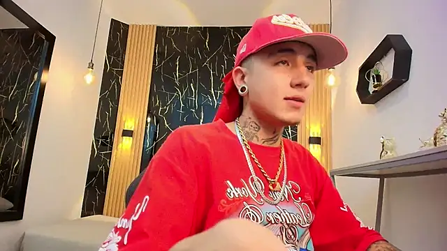 Snapshot of Patrick_Rango chatting on January 18, 3:54 am Patrick Rango online show from January 18, 3:54 am