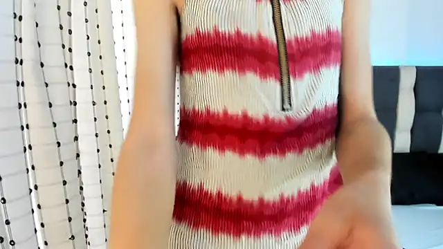 Snapshot of loverisu-coral chatting on September 18, 7:39 pm loverisu-coral online show from September 18, 7:39 pm