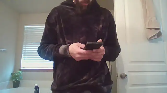 Snapshot of Johnnypro1OF chatting on October 24, 7:24 pm Johnnypro1OF online show from October 24, 7:24 pm