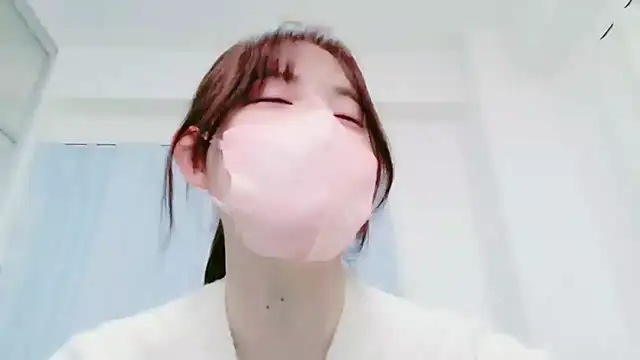 Snapshot of NANA_7 chatting on February 8, 10:13 am NANA 7 online show from February 8, 10:13 am