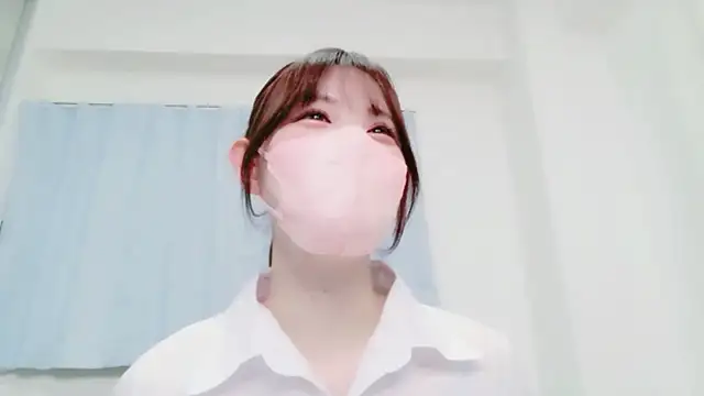 Snapshot of NANA_7 chatting on February 5, 10:11 am NANA 7 online show from February 5, 10:11 am