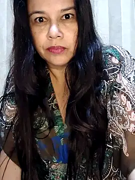 Snapshot of Novata chatting on June 13, 11:41 am Novata online show from June 13, 11:41 am