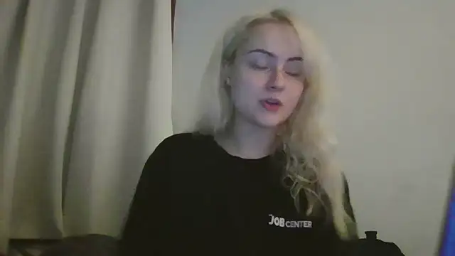 sluttypumpkin online show from July 16, 2:30 am