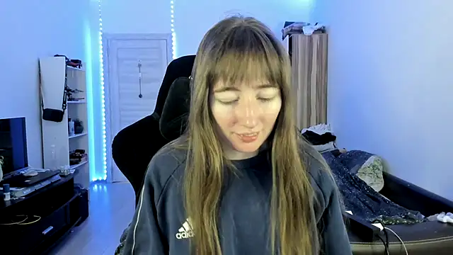 bekkawell online show from December 4, 5:12 pm