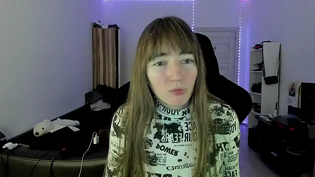 bekkawell online show from October 9, 7:03 pm