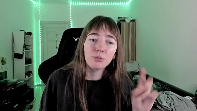 bekkawell online show from November 24, 1:22 pm