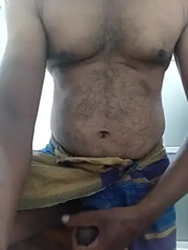Snapshot of black77SL chatting on July 16, 1:24 am black77SL online show from July 16, 1:24 am