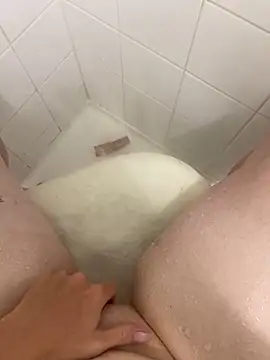 Snapshot of 1Zoey101 chatting on February 27, 9:29 am 1Zoey101 online show from February 27, 9:29 am