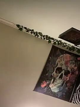 Snapshot of 1Zoey101 chatting on March 18, 2:39 pm 1Zoey101 online show from March 18, 2:39 pm