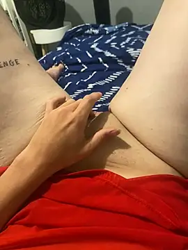 Snapshot of 1Zoey101 chatting on February 27, 6:24 am 1Zoey101 online show from February 27, 6:24 am