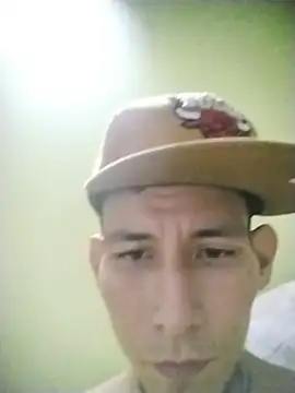 Snapshot of averno777 chatting on June 8, 8:48 am averno777 online show from June 8, 8:48 am