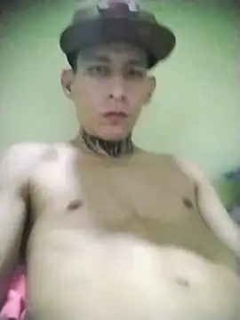 Snapshot of averno777 chatting on June 16, 5:51 am averno777 online show from June 16, 5:51 am