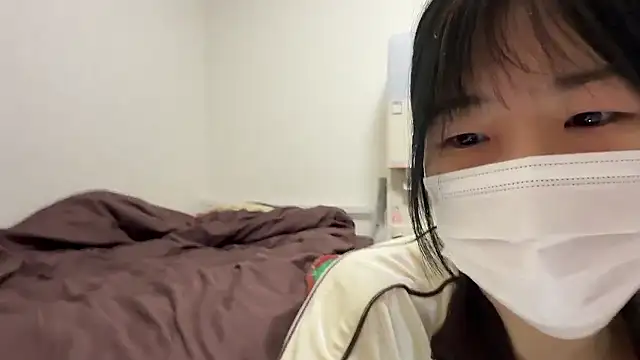 Snapshot of daiyo_kai_Gutara chatting on May 23, 11:09 am daiyo kai Gutara online show from May 23, 11:09 am