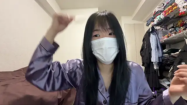 Snapshot of daiyo_kai_Gutara chatting on May 24, 12:10 am daiyo kai Gutara online show from May 24, 12:10 am