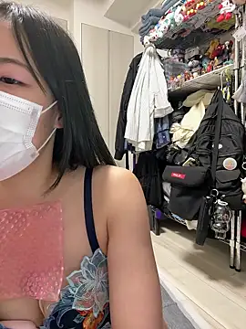 Snapshot of daiyo_kai_Gutara chatting on July 11, 2:17 pm daiyo kai Gutara online show from July 11, 2:17 pm