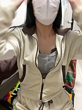 Snapshot of daiyo_kai_Gutara chatting on June 3, 2:33 pm daiyo kai Gutara online show from June 3, 2:33 pm