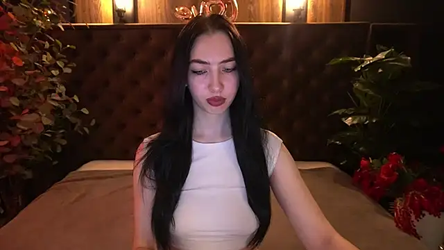 WildKittenX  online show from May 1, 5:56 am