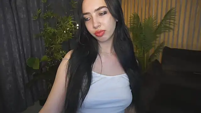 WildKittenX  online show from October 6, 5:52 am