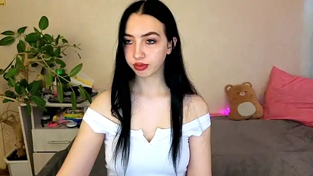 WildKittenX  online show from May 18, 5:23 am