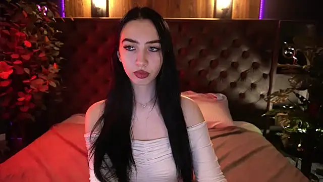 WildKittenX  online show from February 7, 6:54 am