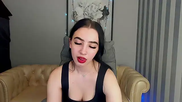 WildKittenX  online show from March 8, 9:08 pm