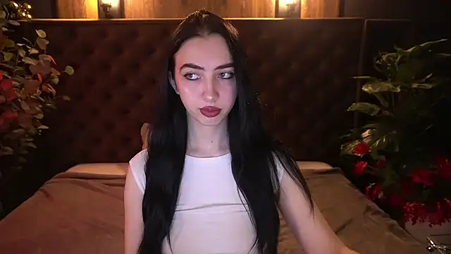 WildKittenX  online show from April 16, 5:41 am