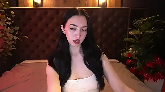 WildKittenX  online show from April 17, 5:43 am