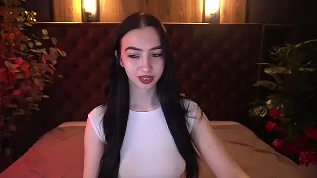 WildKittenX  online show from April 11, 5:37 am