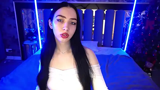 WildKittenX  online show from December 19, 6:49 am