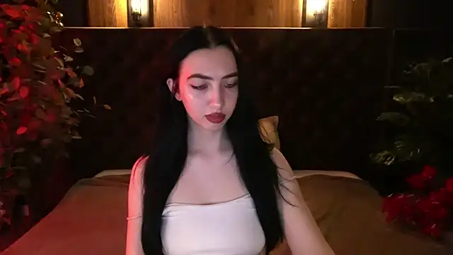 WildKittenX  online show from April 3, 5:58 am