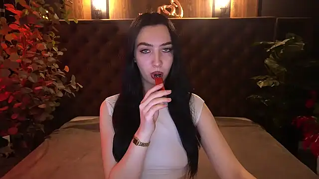 WildKittenX  online show from May 6, 5:55 am