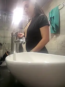 Mila LS online show from November 6, 1:04 pm