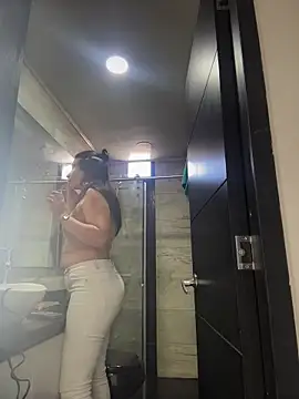 Mila LS online show from December 22, 1:11 pm