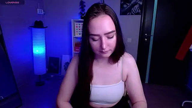 Snapshot of LinaFlawless chatting on March 4, 2:06 am LinaFlawless online show from March 4, 2:06 am