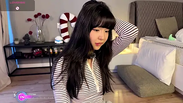 melana love online show from December 20, 11:57 am