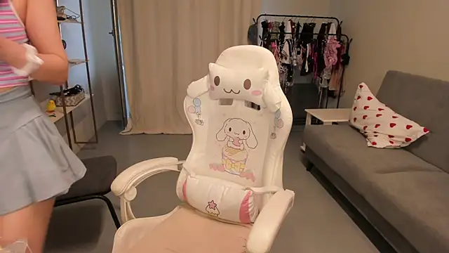 ka00ru chan online show from December 4, 9:41 am