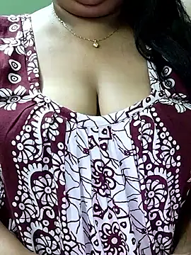 Snapshot of abinaya26 chatting on February 27, 3:23 pm abinaya26 online show from February 27, 3:23 pm