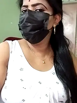 Snapshot of abinaya26 chatting on February 19, 2:58 pm abinaya26 online show from February 19, 2:58 pm