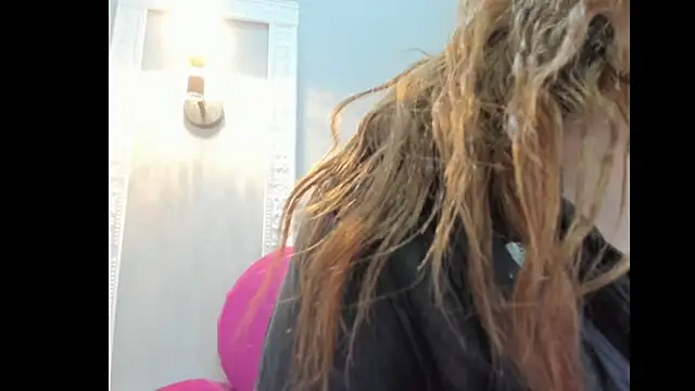 Bonniie 22 online show from January 8, 3:07 pm