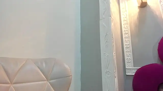 Bonniie 22 online show from April 1, 9:12 pm