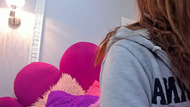 Snapshot of Bonniie_22 chatting on October 16, 1:19 pm Bonniie 22 online show from October 16, 1:19 pm
