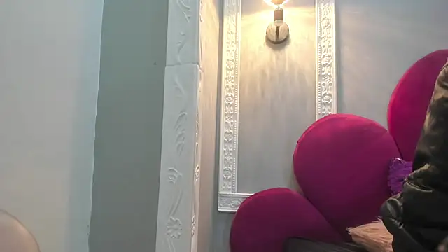 Bonniie 22 online show from April 10, 8:38 pm