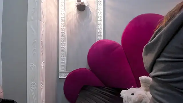 Bonniie 22 online show from March 4, 8:16 pm