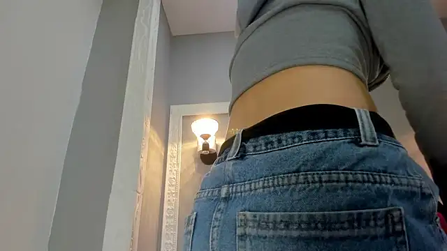 Bonniie 22 online show from February 26, 7:25 pm