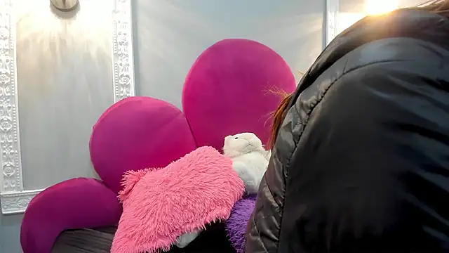 Bonniie 22 online show from February 17, 7:22 pm