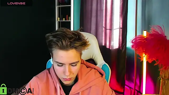 Jean Wilsons online show from March 21, 11:12 am