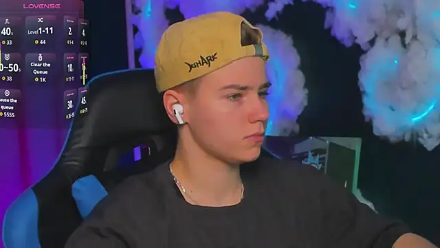 Jean Wilsons online show from December 2, 11:01 am