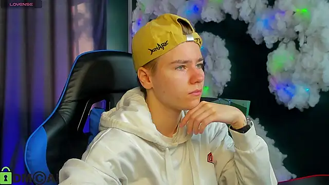 Jean Wilsons online show from September 15, 10:26 am