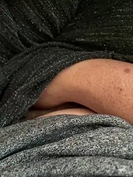 littletoy64 online show from February 27, 7:41 am