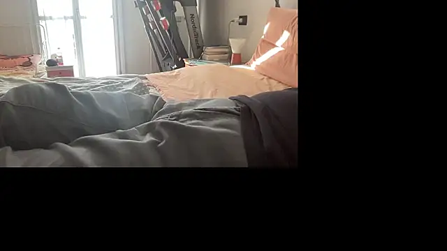 Snapshot of littletoy64 chatting on March 16, 7:56 am littletoy64 online show from March 16, 7:56 am